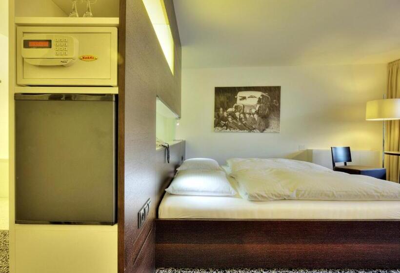 Номер Стандарт с Балконом, Rauter