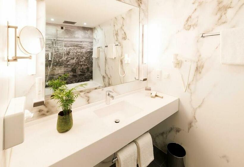 스탠다드 룸, Royal