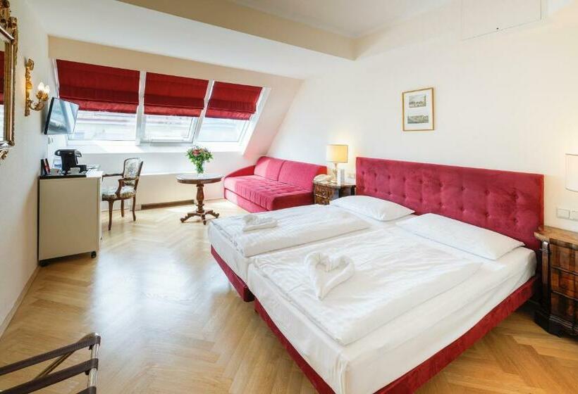 스탠다드 싱글 룸, Royal