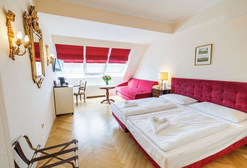 스탠다드 룸, Royal