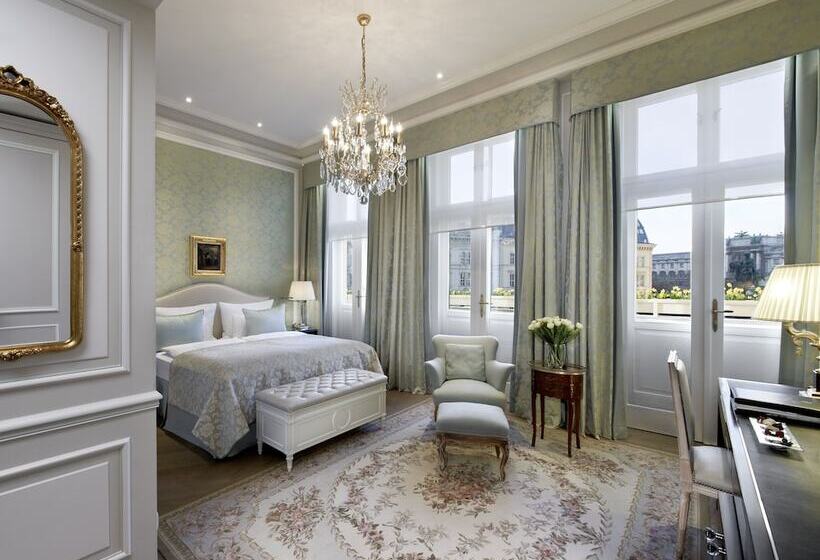 سوییت جونیور, Sacher Wien