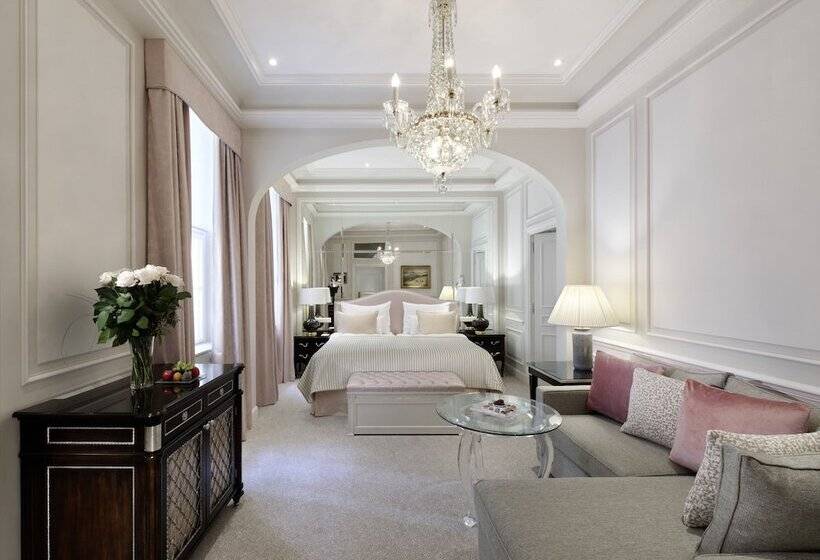 سوییت جونیور, Sacher Wien