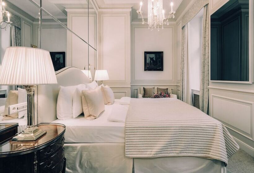 اتاق لوکس با چشمانداز, Sacher Wien