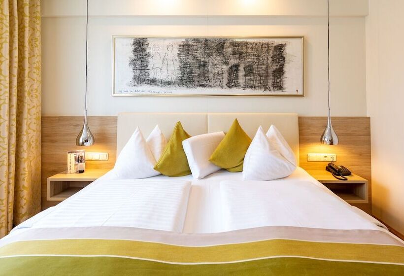 Номер Стандарт, Süd Graz