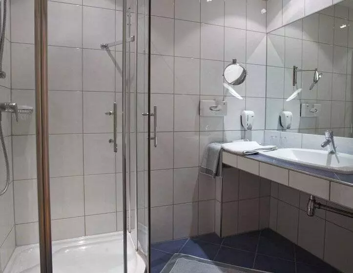 Superior room with lake view, Seevilla Freiberg