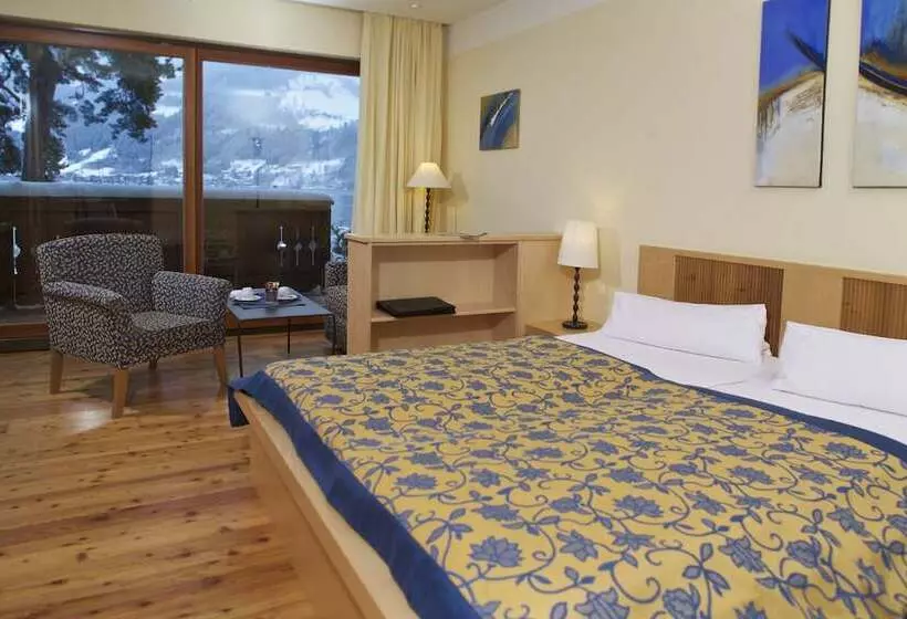 Superior room with lake view, Seevilla Freiberg