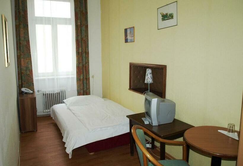 스탠다드 싱글 룸 공동욕실, Terminus