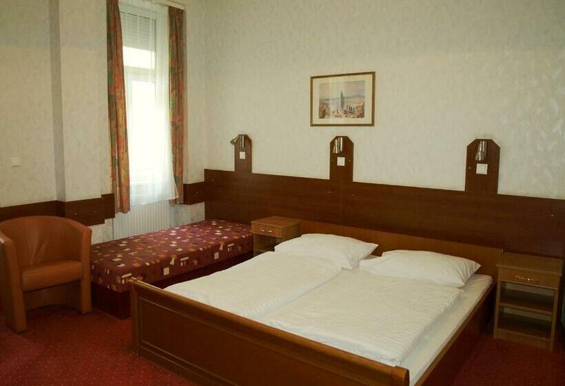 4인용 스탠다드 룸, Terminus