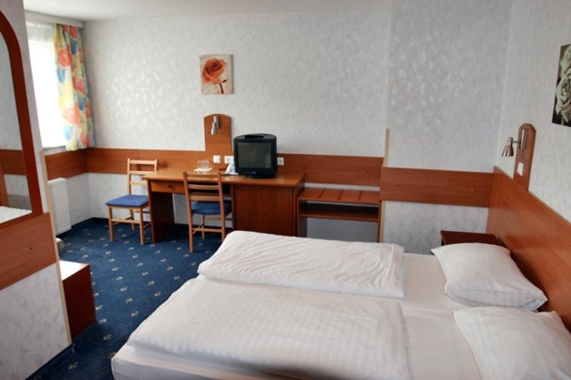 스탠다드 룸, Terminus