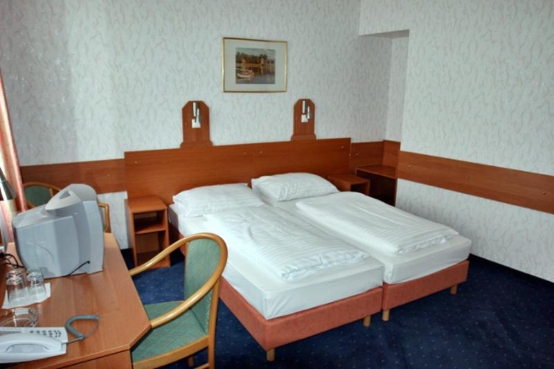 스탠다드 룸, Terminus