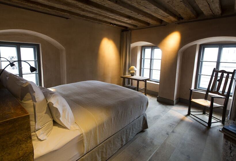 اتاق سوپریور, Townhouse Weisses Kreuz