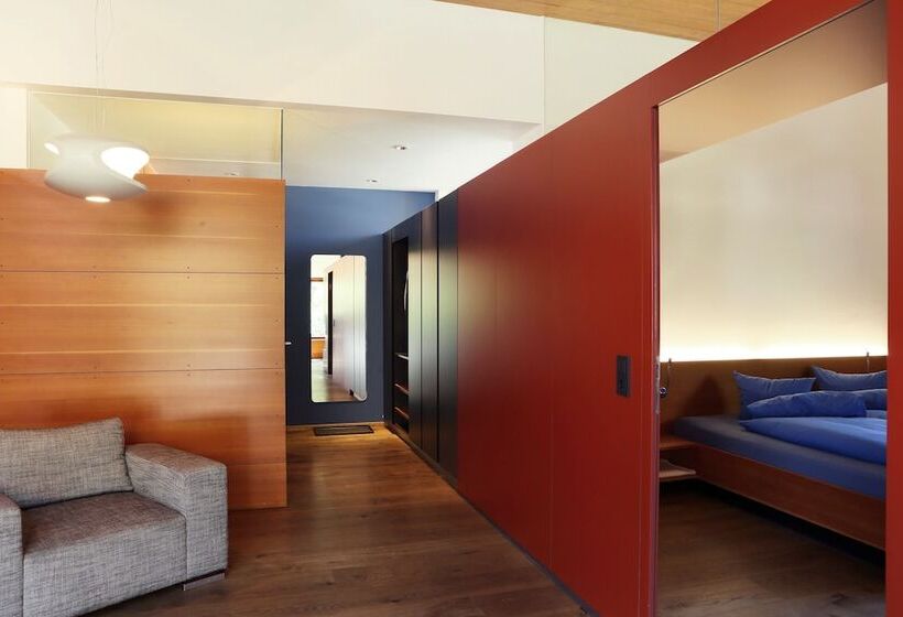 جناح ديلوكس, Walliserhof