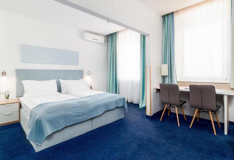 コンフォートルーム, Zentral