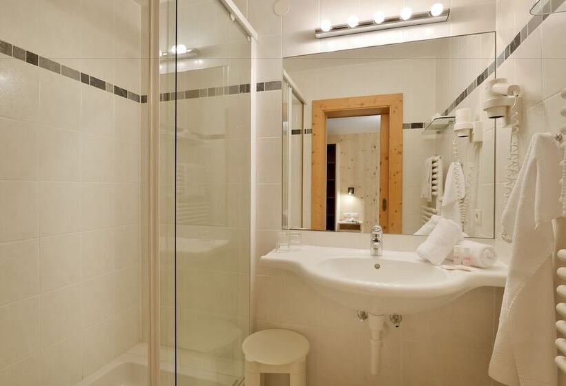 חדר סטנדרט עם מרפסת, Wohlfühlhotel Schiestl