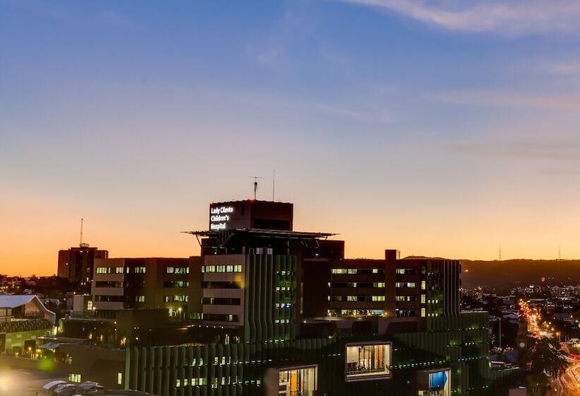 اتاق استاندارد, Hillcrest Apartment