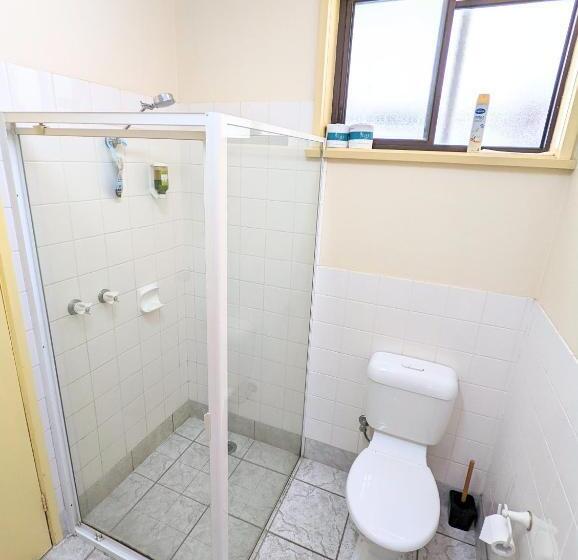 스탠다드 싱글 룸 싱글침대, Homestead Motor Inn & Apartments