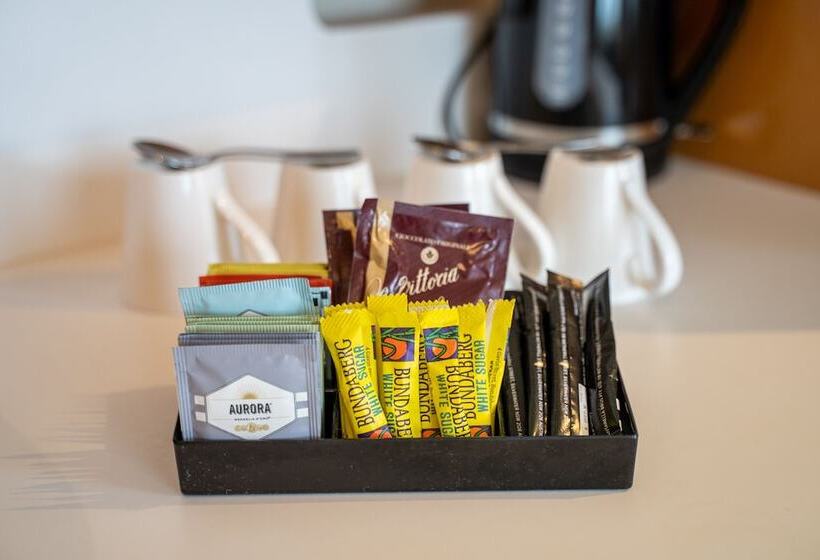 패밀리 스튜디오, Gateway Hotel By Nightcap Plus