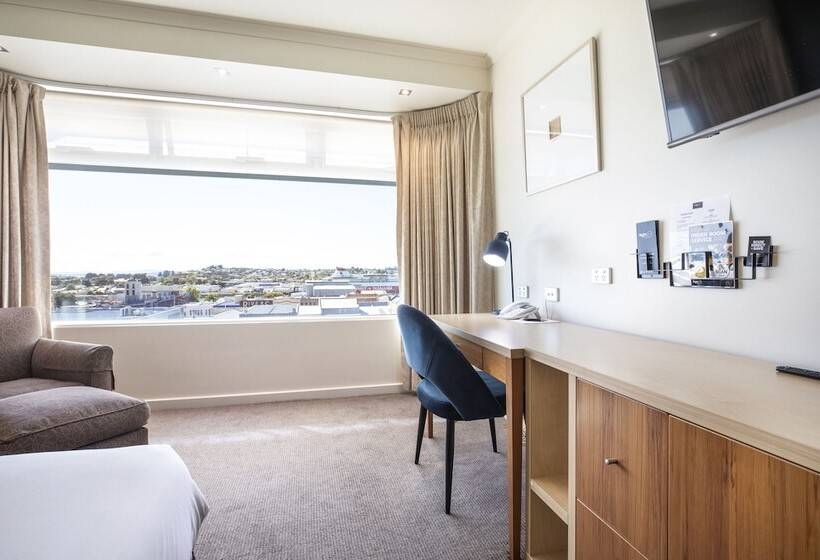 디럭스 자쿠지룸, Gateway Hotel By Nightcap Plus