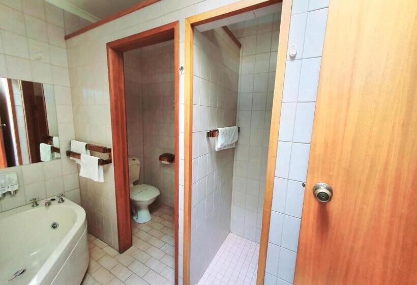 סוויטת 2 חדרי שינה, Golden Grain Motor Inn