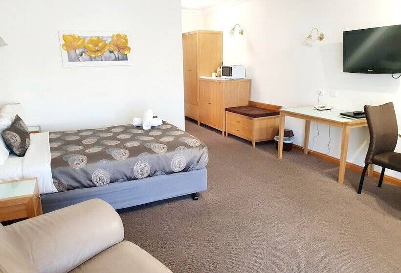 חדר דלוקס, Golden Grain Motor Inn