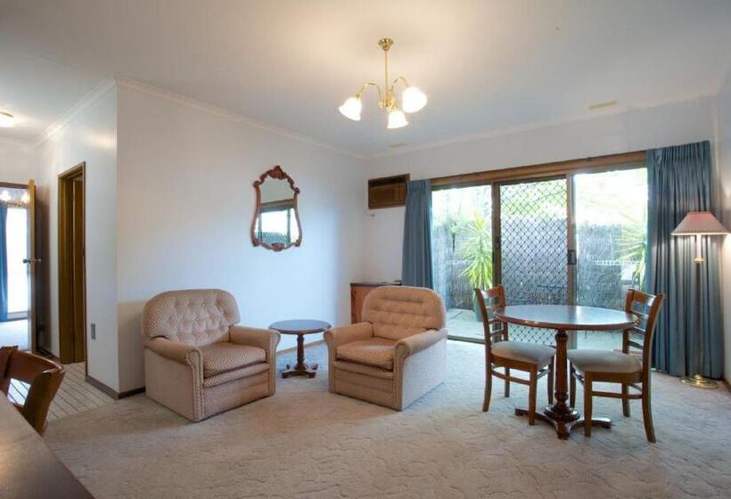 חדר סטנדרט, Golden Grain Motor Inn