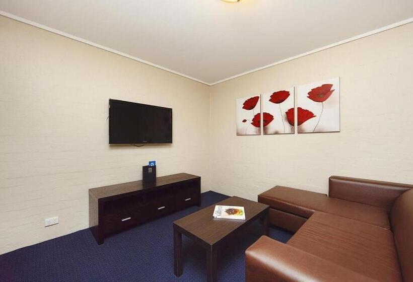 شقة غرفتين, Ibis Styles Canberra