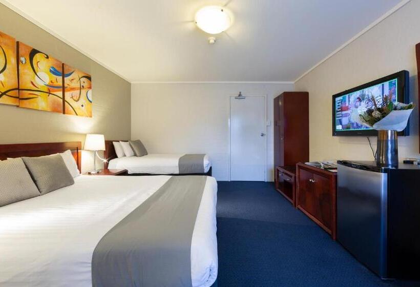 带大床的高级房间, Ibis Styles Canberra