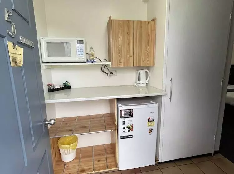 اتاق استاندارد, Lakeview Motor Inn