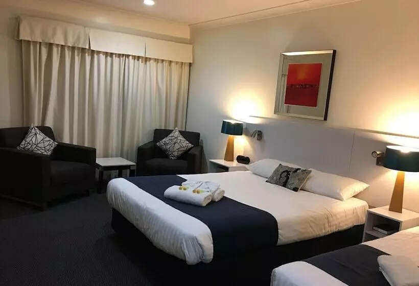 اتاق لوکس, Lakeview Motor Inn