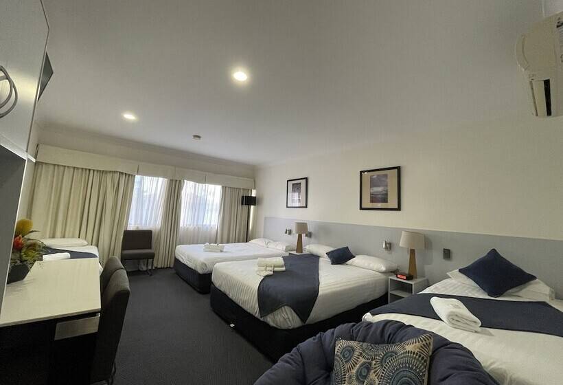 اتاق لوکس, Lakeview Motor Inn