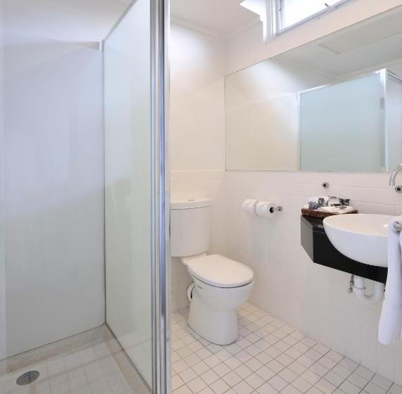 חדר סטנדרט לשלושה, Mercure North Melbourne