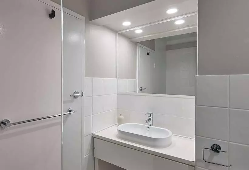 Quarto Familiar, Pensione Hotel Perth