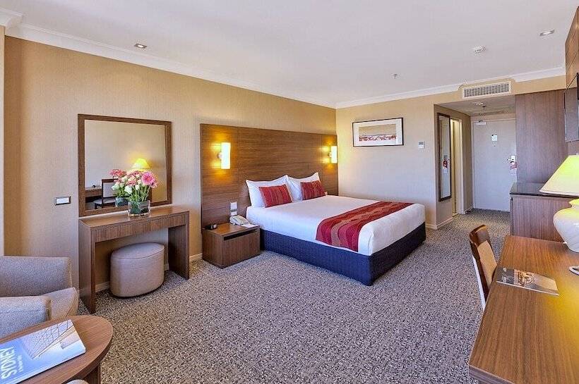 غرفة قياسية مطلة على المدينة, The Sydney Boulevard