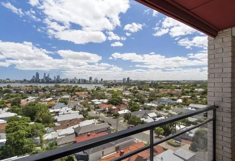 اتاق سوپریور با چشم‌انداز رودخانه, Metro Hotel Perth