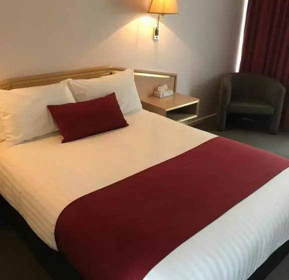 プールの見えるデラックスルーム, Moe Parklands Motel