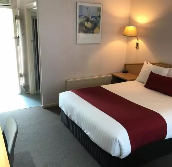 プールの見えるデラックスルーム, Moe Parklands Motel