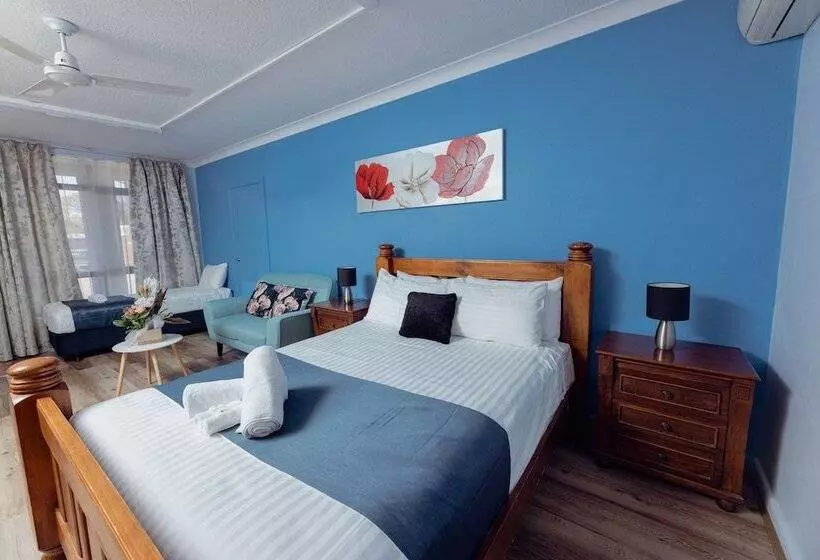スタンダードルーム, Cumberland Motor Inn