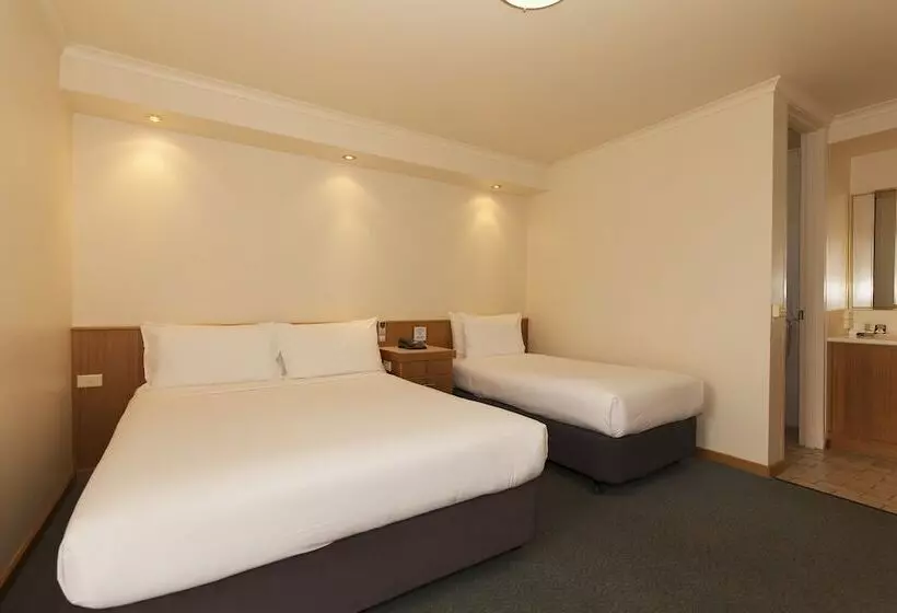 スタンダードトリプルルーム, Echuca Nirebo Motel
