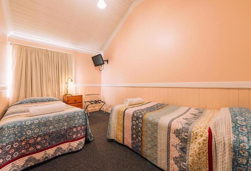 דירת שני חדרים, Fitzroy Motor Inn