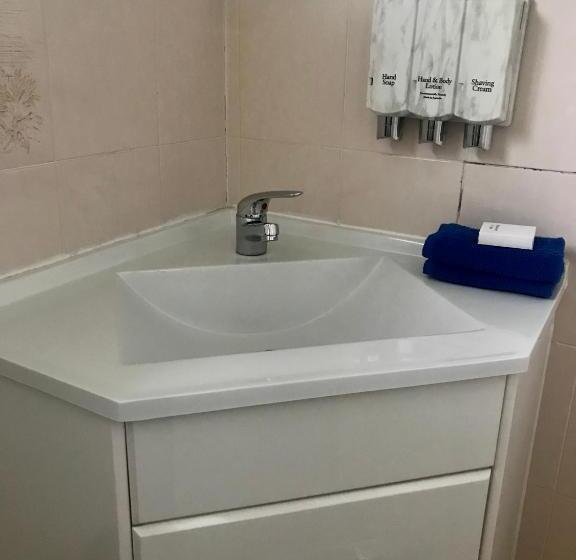Семейный Полулюкс, Fitzroy Motor Inn