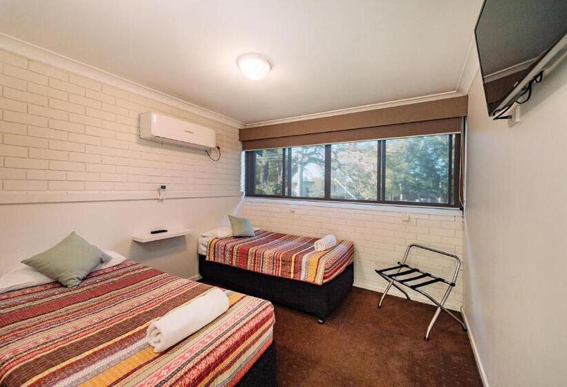 סוויטת ג'וניור משפחתית, Fitzroy Motor Inn