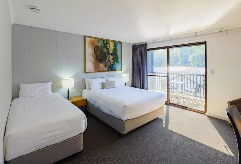 Standard studio with lake view, Rac Karri Valley Resort