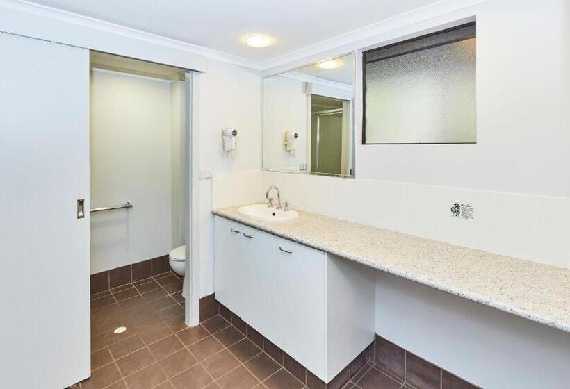 Standard studio with lake view, Rac Karri Valley Resort