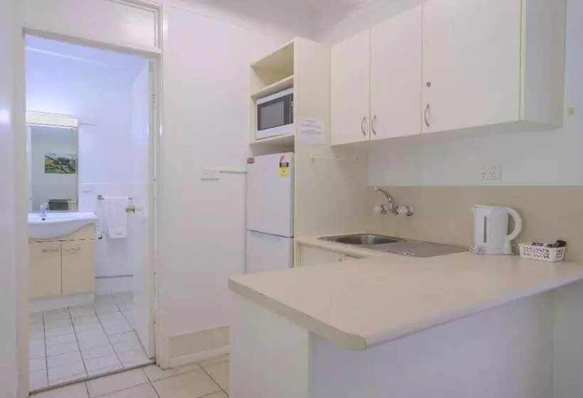 Perhehuone, Amaroo On Mandalay, Magnetic Island