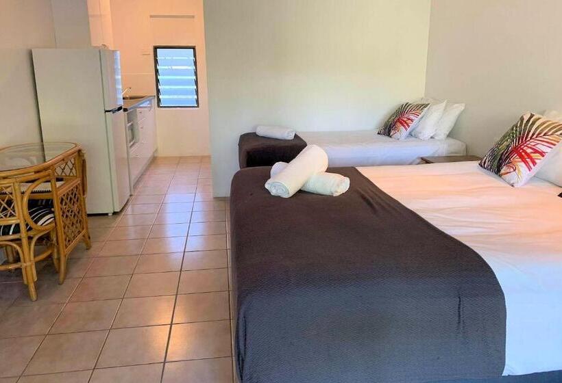 スーペリアスタジオ, Amaroo On Mandalay, Magnetic Island