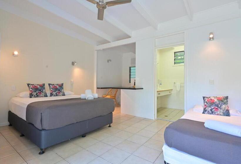 スーペリアスタジオ, Amaroo On Mandalay, Magnetic Island