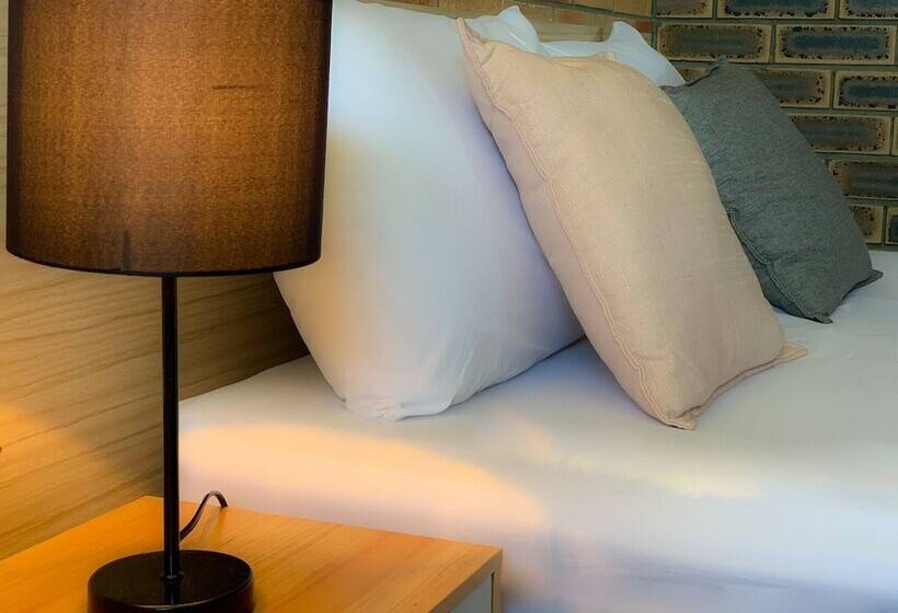 חדר סטנדרט, Squatters Homestead Motel