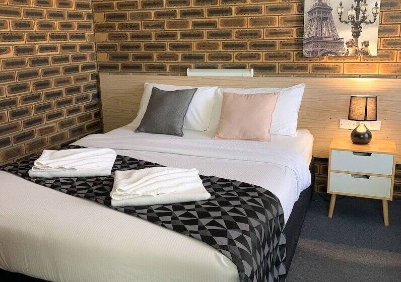 חדר סטנדרט, Squatters Homestead Motel