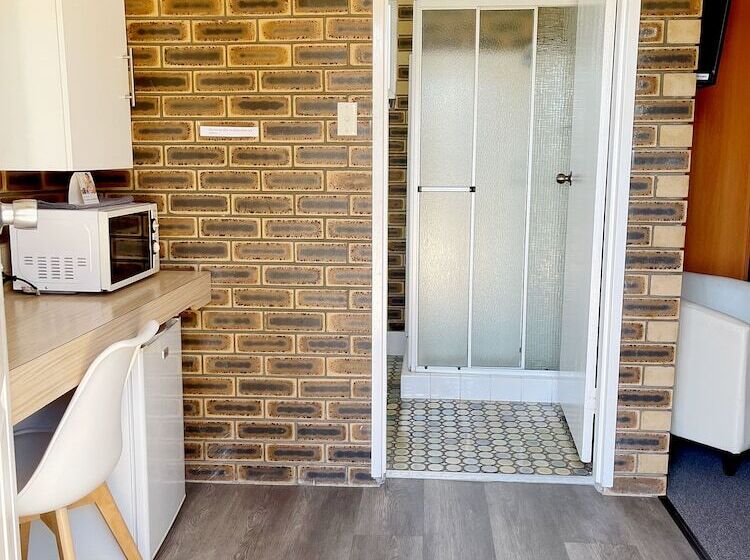 חדר סטנדרט, Squatters Homestead Motel