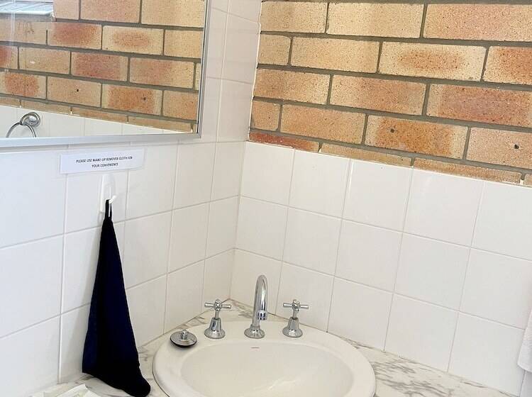 חדר סטנדרט, Squatters Homestead Motel